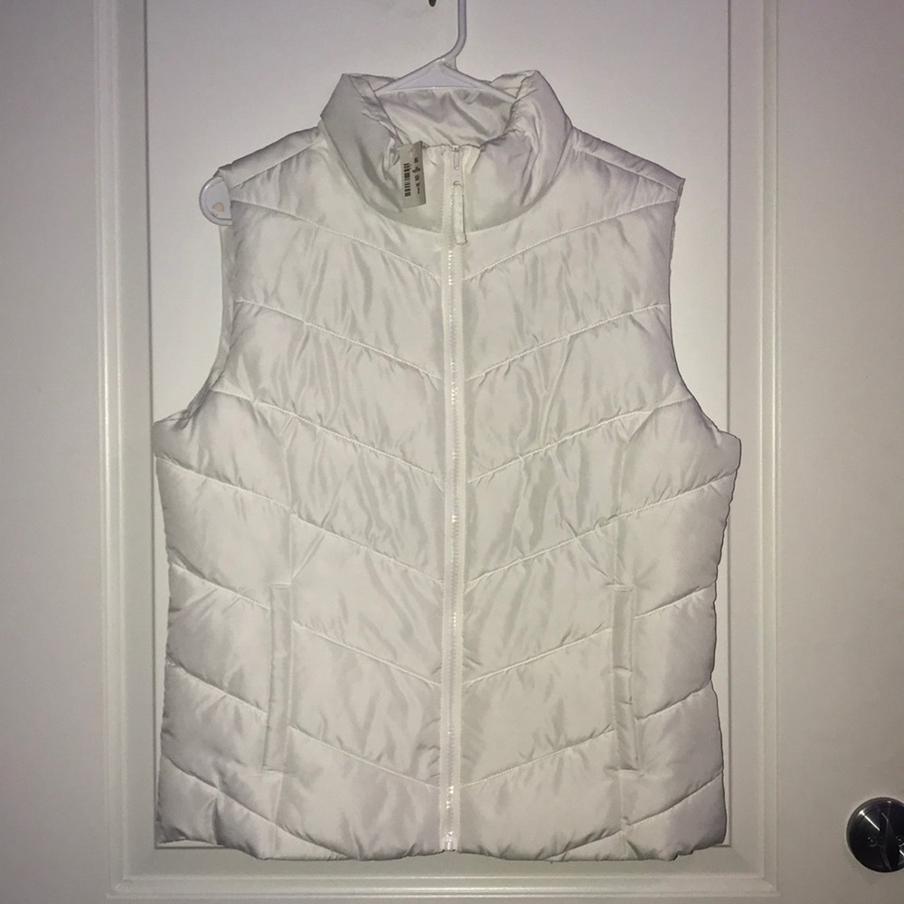 White puffer vest